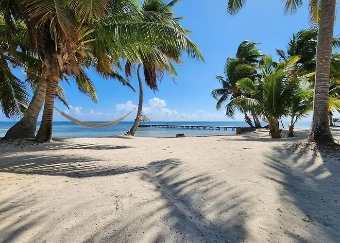 Sapphire Apartahotel San Pedro (Ambergris Caye)